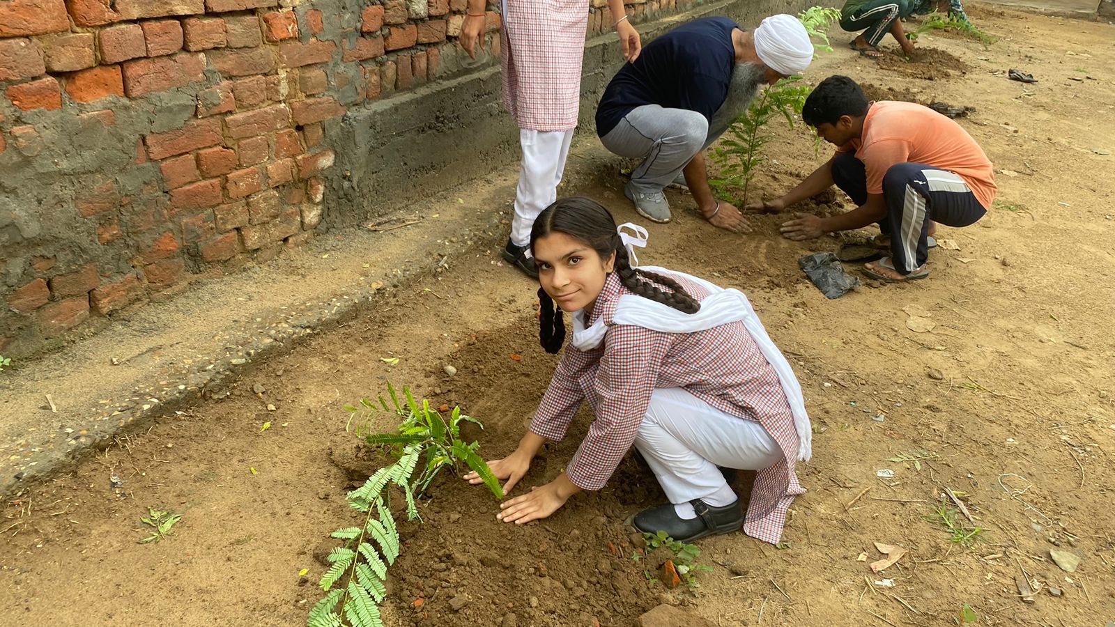Govt primary school Chak Tara bishnah field documentation